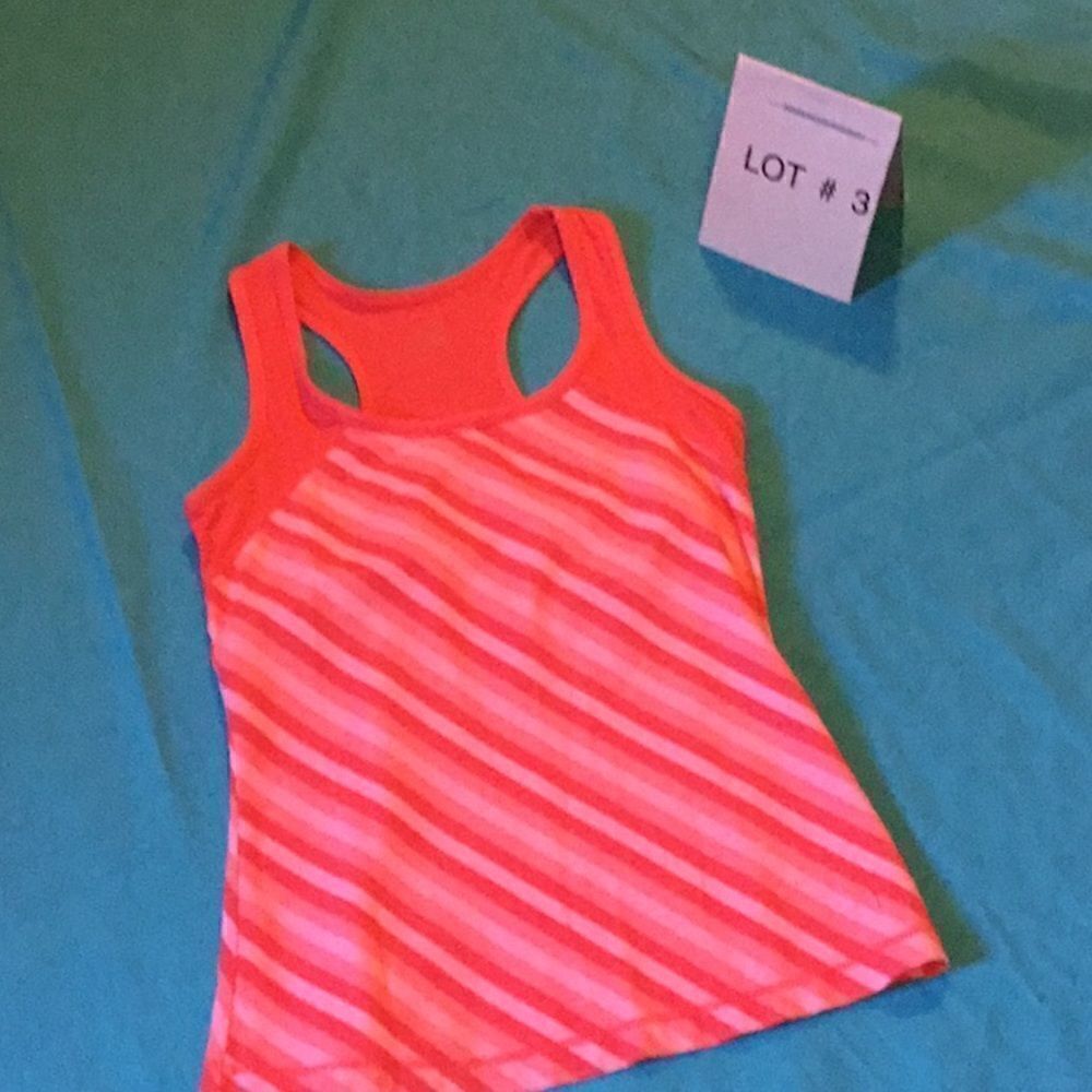 Ladies workout tank in size small from DANSKIN